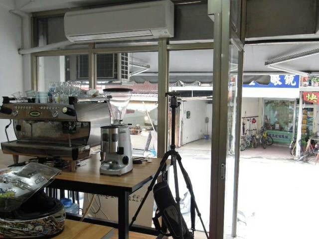 Yonghe - Alley 7, Lane 17, Yongyuan Rd, Yonghe District, New Taipei City, Taiwan 234 01