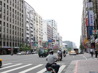 Songshan - XXX Section 4, Nanjing East Road, Songshan, Taipei 02