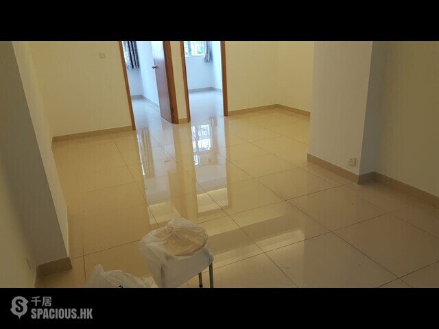 Wan Chai - 287, Hennessy Road 01