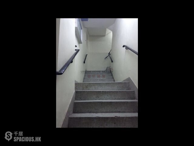 Wan Chai - 75-79, Lockhart Road 01