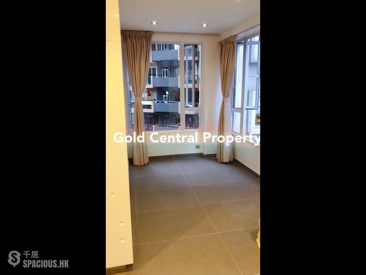 Mid Levels Central - Woodlands Court 01