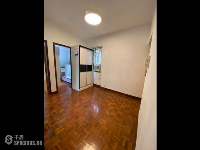 Tsim Sha Tsui - Luxury Court 01