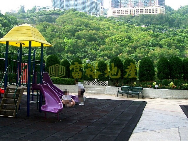 Tsuen Wan - Tsuen King Garden 01
