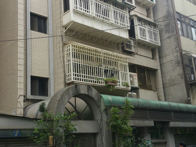 Daan - No. X, Alley 31, Lane 76, Section 2, Heping E Rd, Da’an District, Taipei City, Taiwan 106 01