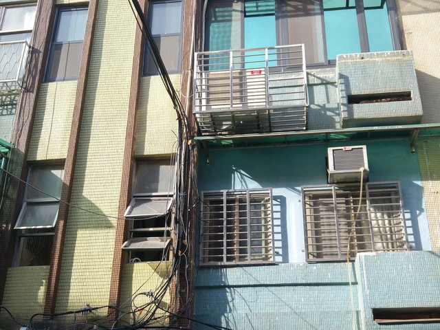 Zhongzheng - No. XX, Alley 12, Lane 84, Section 3, Roosevelt Rd, Zhongzheng District, Taipei City, Taiwan 100 01
