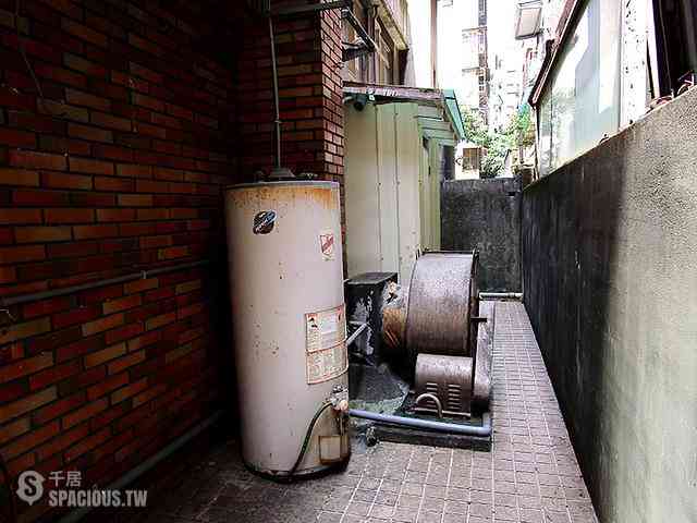 Daan - No. XX, Lane 71, Section 4, Ren'ai Rd, Da’an District, Taipei City, Taiwan 106 05