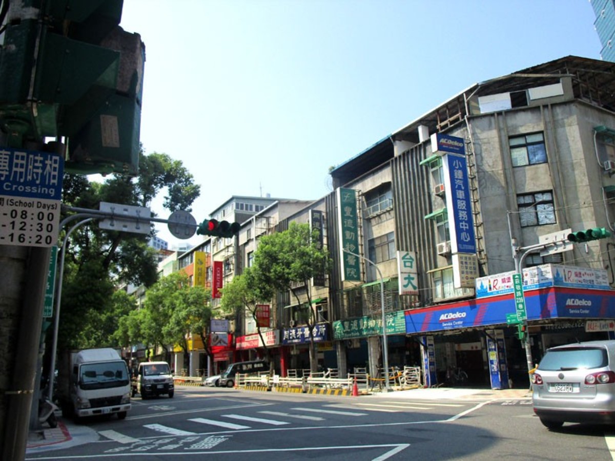 Xinyi - XXX Zhuangjing Road, Xinyi, Taipei 01