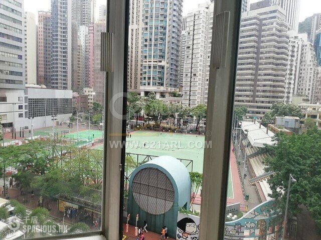 Wan Chai - 87, Hennessy Road 01