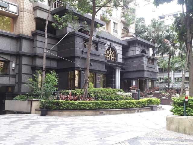 Xinyi - 板橋瑞林珍寶 01