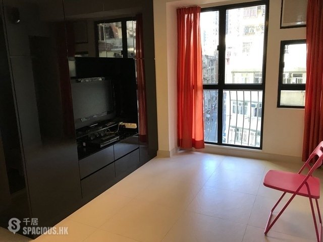 Sai Ying Pun - Hong Yue Court 01