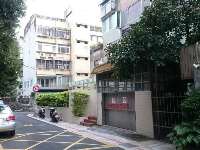 Zhongzheng - No. XX, Lane 71, Linyi St, Zhongzheng District, Taipei City, Taiwan 100 01