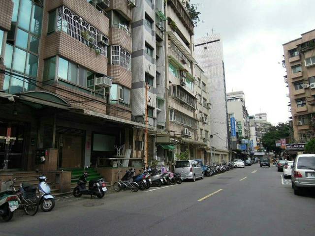 Xinyi - No. XXX 之1, Jiaxing St, Lishun Village, Xinyi District, Taipei City, Taiwan 110 01