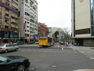 Songshan - XX Section 4, Bade Road, Songshan, Taipei 06
