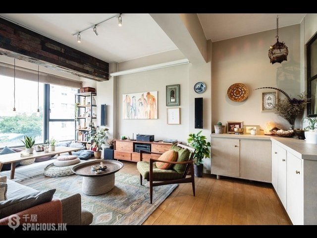 Ap Lei Chau - 4-4A, Ping Lan Street 01