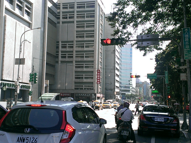 松山区 - 105台湾台北市松山區八德路三段 01