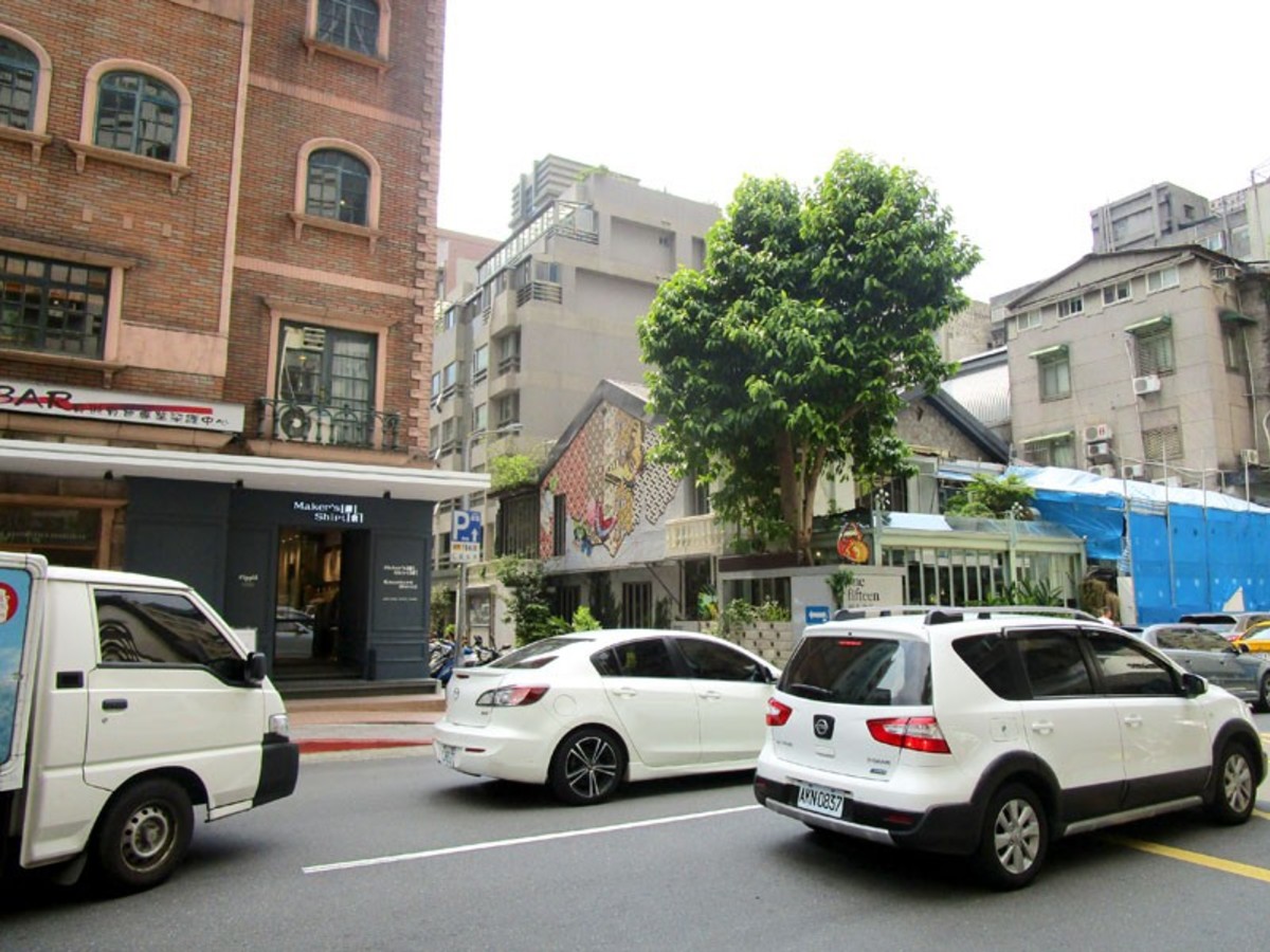 Daan - XXX Section 1, Da'an Road, Daan, Taipei 01