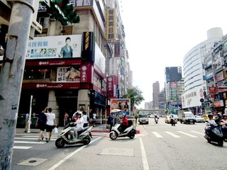 Daan - Section 1, Da'an Road, Daan, Taipei 04