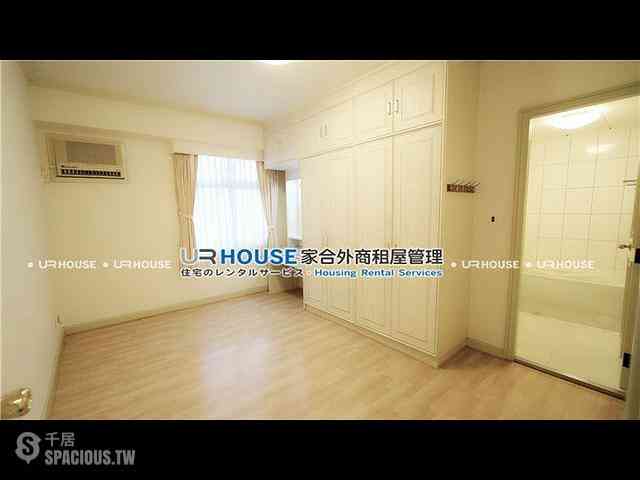 Shilin - No. XXX, Section 7, Zhongshan North Road, Shilin District, Taipei City, Taiwan 111 03