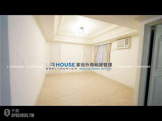 Shilin - No. XXX, Section 7, Zhongshan North Road, Shilin District, Taipei City, Taiwan 111 05