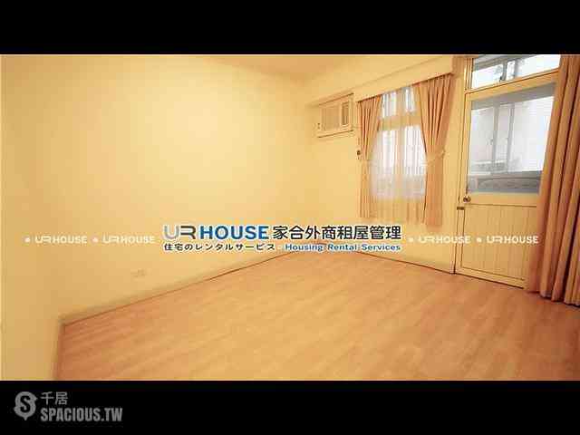 Shilin - No. XXX, Section 7, Zhongshan North Road, Shilin District, Taipei City, Taiwan 111 06