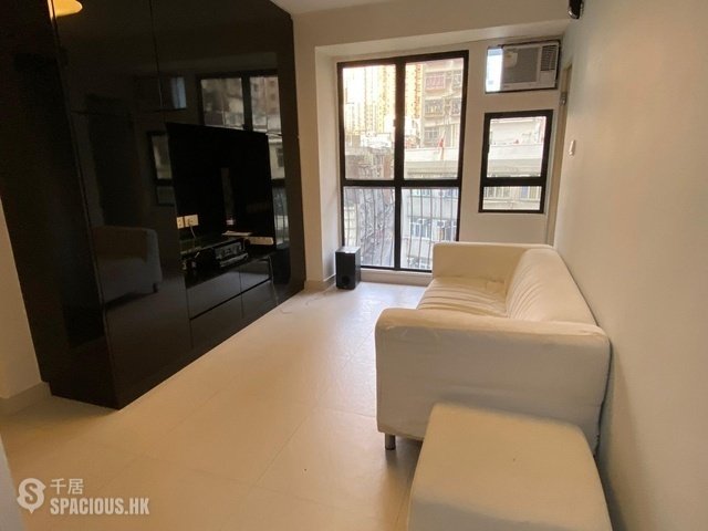 Sai Ying Pun - Hong Yue Court 01