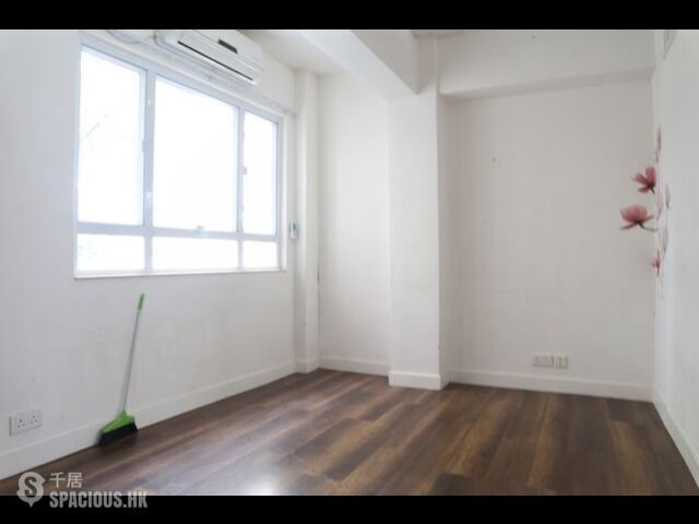 Soho - 53, Peel Street 01