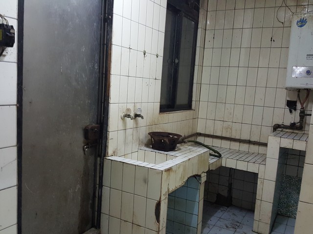 Wanhua - No. XX, Lane 60, Shuangyuan St, Wanhua District, Taipei City, Taiwan 108 01