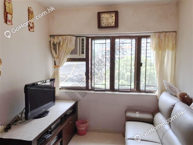 Kwai Chung - Yuet Lai Court 01
