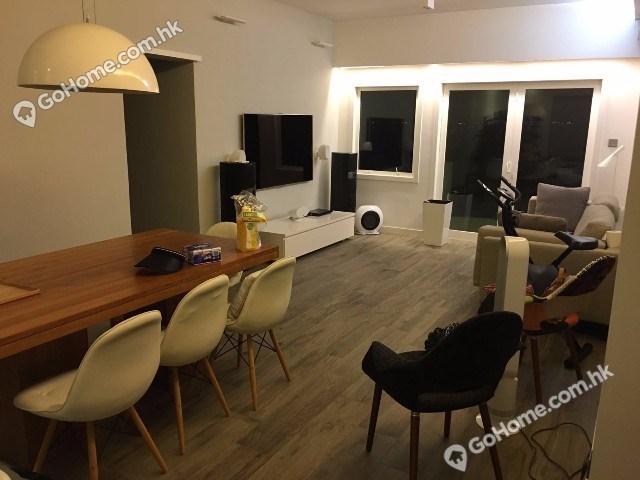 Gold Coast / So Kwun Wat - Spring Seaview Terrace 01