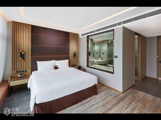 Shek Tong Tsui - One-Eight-One Hotel & Serviced Residences 01