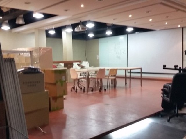 Daan - Section 4, Zhongxiao E Rd & Section 1, Dunhua S Rd, Da’an District, Taipei City, Taiwan 106 01