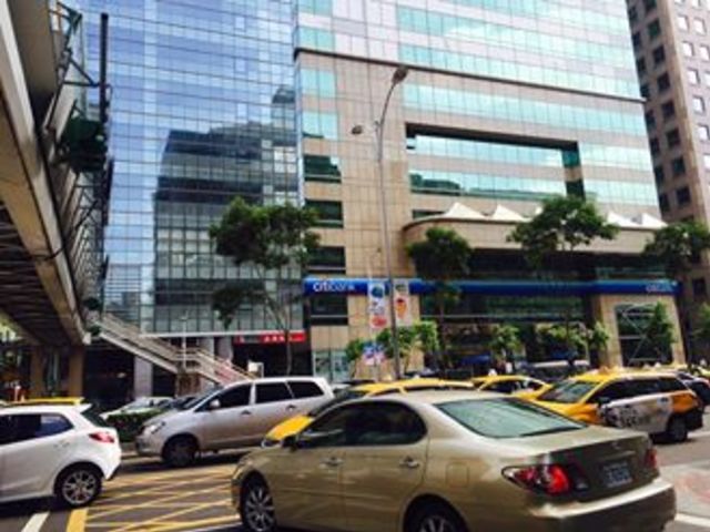 Xinyi - No. XXX-2, Section 4, Xinyi Rd, Xinyi District, Taipei City, Taiwan 110 01