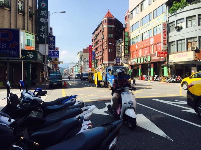 Zhongshan - No. XXX, Jilin Rd, Zhongshan District, Taipei City, Taiwan 104 01