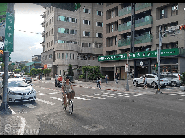 南港区 - 115台湾台北市南港區同德路 03