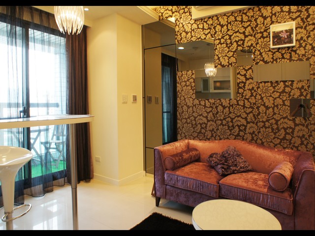 Songshan - No. XX, Section 5, Nanjing E Rd, Songshan District, Taipei City, Taiwan 105 01