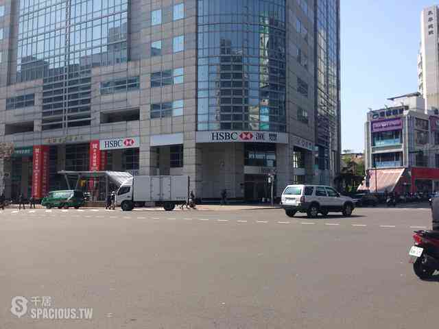 Daan - Section 2, Roosevelt Rd, Zhongzheng District, Taipei City, Taiwan 100 02