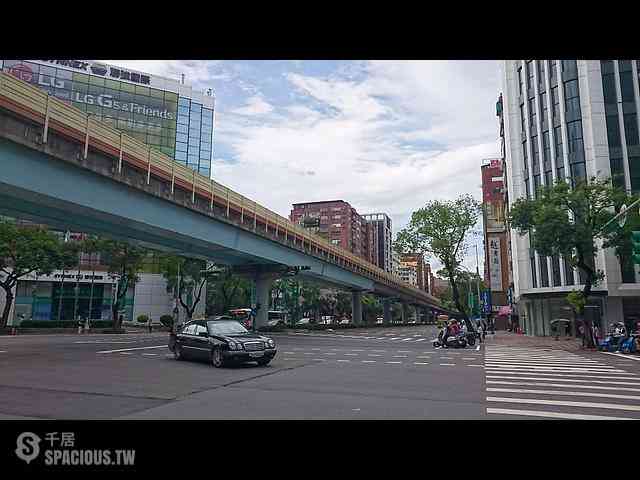 Songshan - No. XXX, Section 3, Minsheng E Rd, Songshan District, Taipei City, Taiwan 105 04