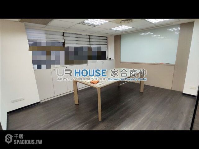 Daan - No. XXX, Section 4, Zhongxiao East Road, Da’an District, Taipei City, Taiwan 106 01