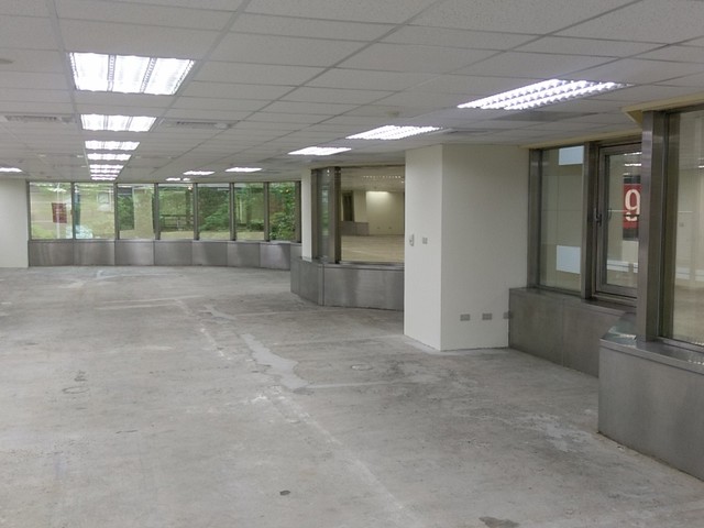 Songshan - No. XXX, Section 3, Minsheng E Rd, Songshan District, Taipei City, Taiwan 105 01