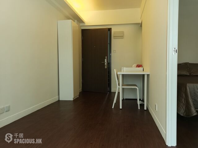 Sai Ying Pun - 303, Queen's Road West 01
