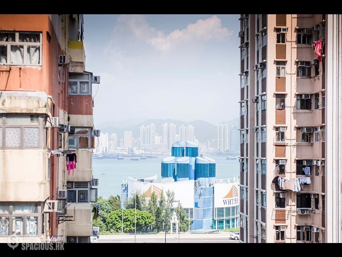 Sheung Wan - Yick Fung Building 01