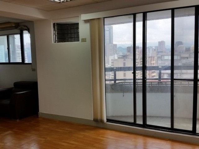 Daan - No. XX, Section 4, Xinyi Rd, Da’an District, Taipei City, Taiwan 106 01