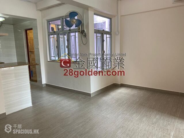 Mong Kok - Wah Hung House 01