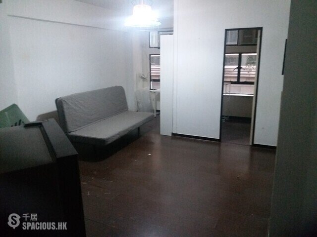 Sheung Wan - 3-5A, Jervois Street 01
