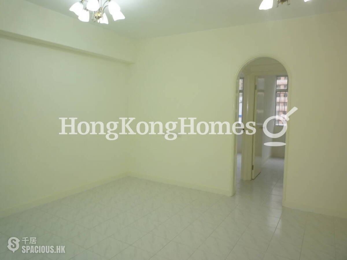 Causeway Bay - 459-465, Hennessy Road 01