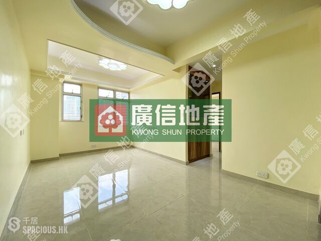 Mong Kok - Cheong Ming Building 01