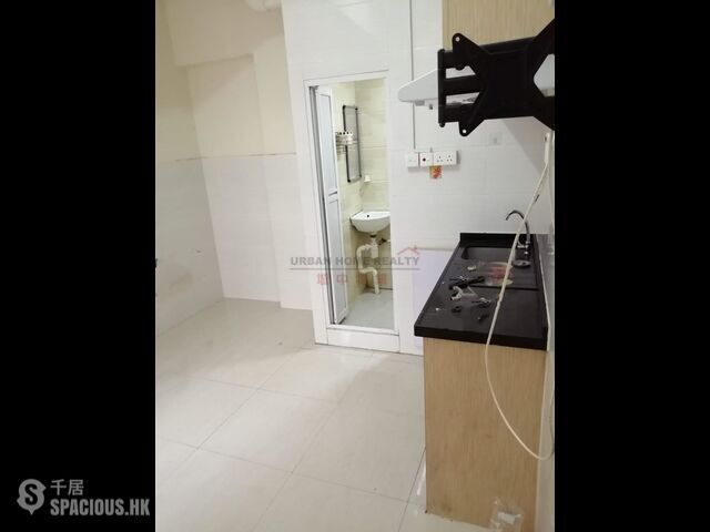 North Point - Empire Apartments 01