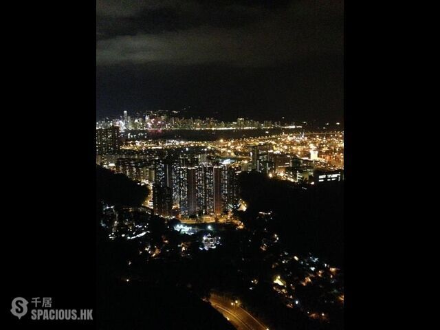 Kwai Chung - Wah Yuen Chuen Wah Chi Court 01