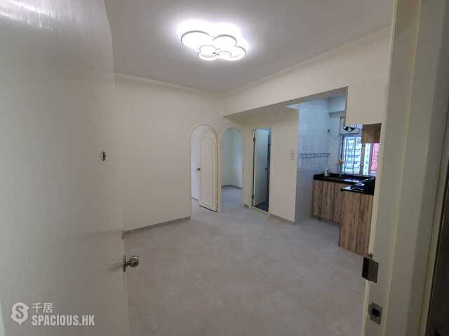 Yau Ma Tei - Cheng Hong Building 01