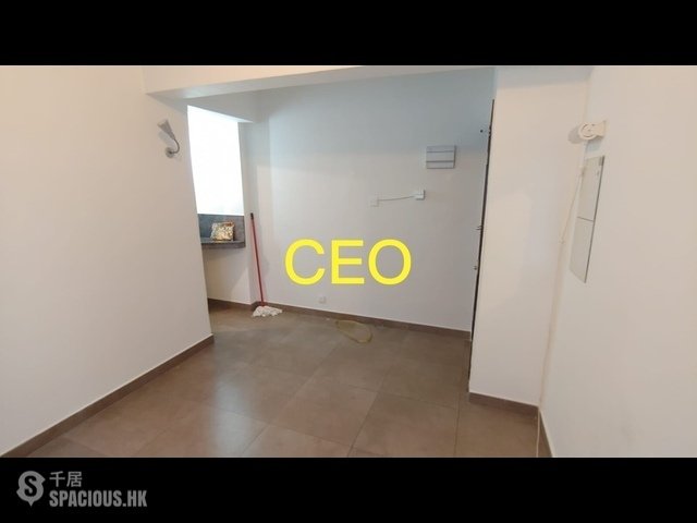 Sheung Wan - 16, Hillier Street 01